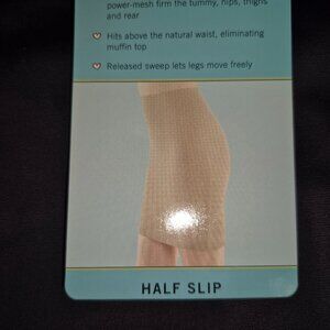 NWT SPANX Love Your Assets Black Half Slip  (M & XL)